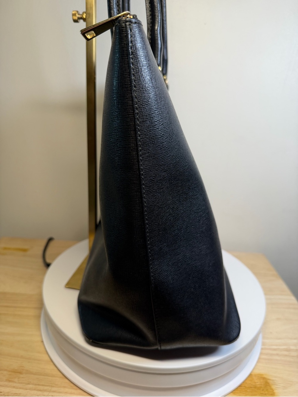 Furla Black Saffiano Zip Pouch with Gold Hardware EUC - Picture 3 of 9